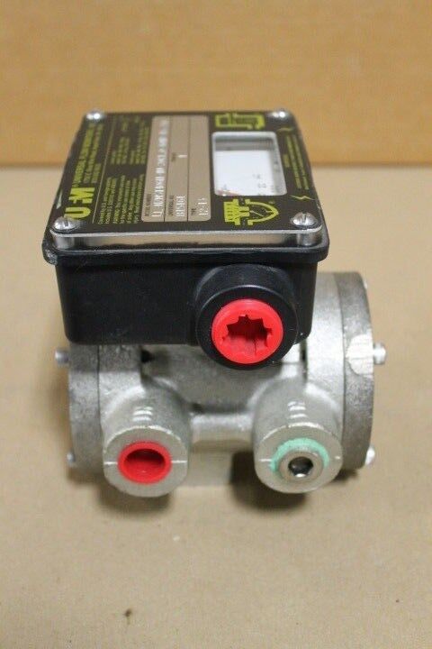 UNIVERSAL FLOW MONITOR B15161 TYPE 12-13 LL-NZMST40GH-4U-20C1.0-A0NR-TG-Z10