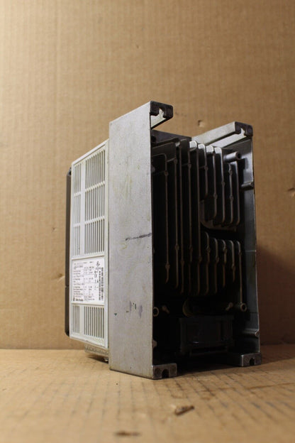 Allen-Bradley 20AD2P1A0AYNNNC0 PowerFlex 70 AC Drive (Cracked Case)