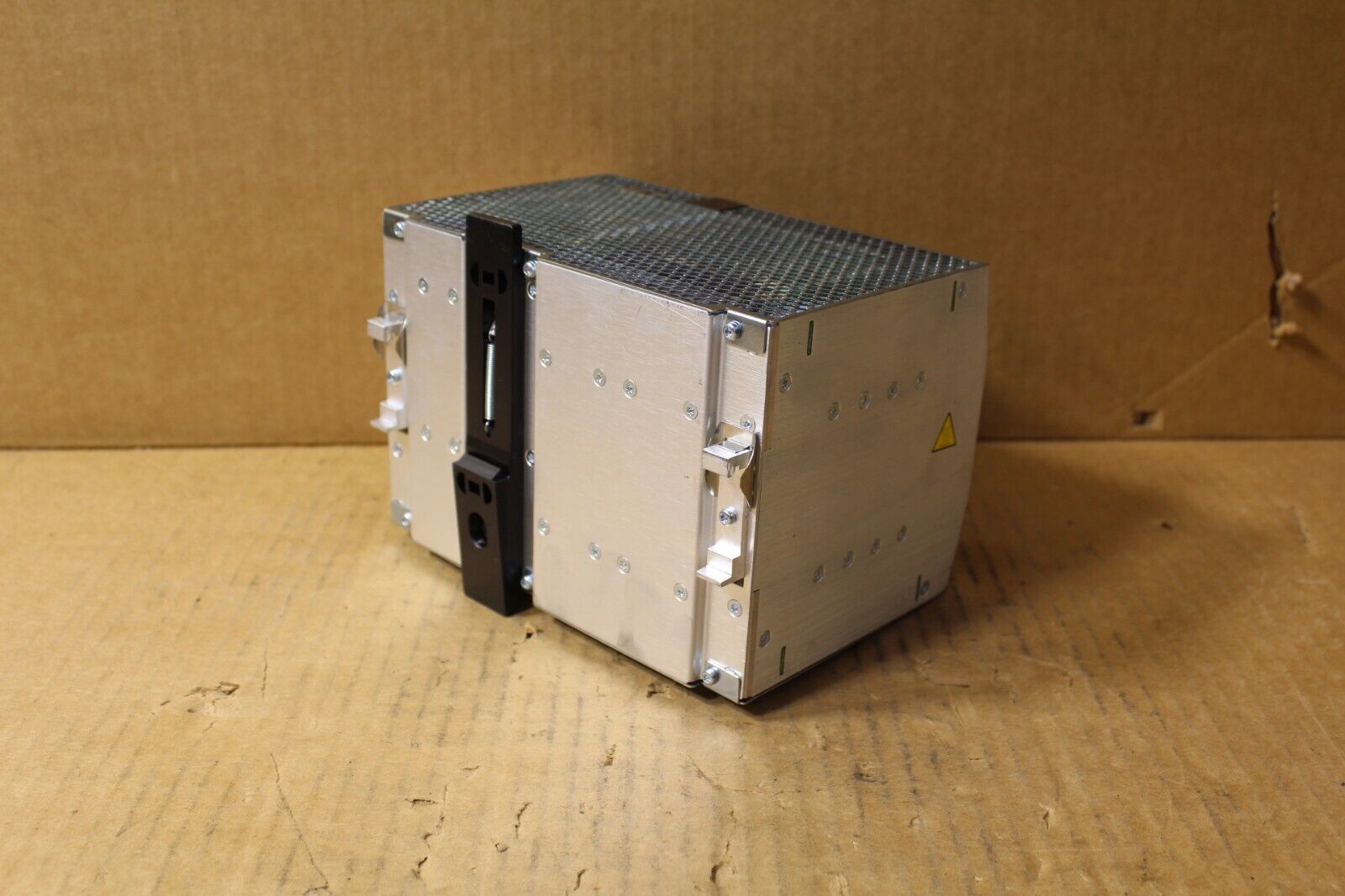 Emerson Sola SDN 40-24-100C Power Supply