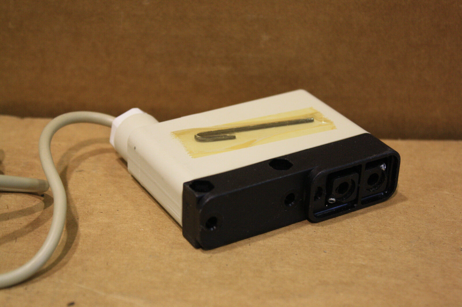 TELEMECANIQUE XUGH1401222 PHOTO ELECTRIC SENSOR AMPLIFIER