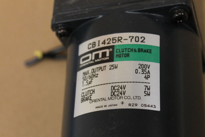 ORIENTAL MOTOR CBI425R-702 MOTOR & 4GC18K GEAR HEAD