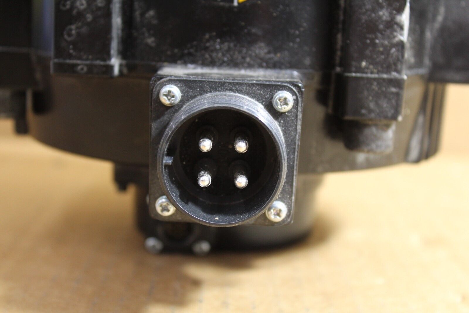 Yaskawa SGM7G-30A7D6S AC Servo Motor