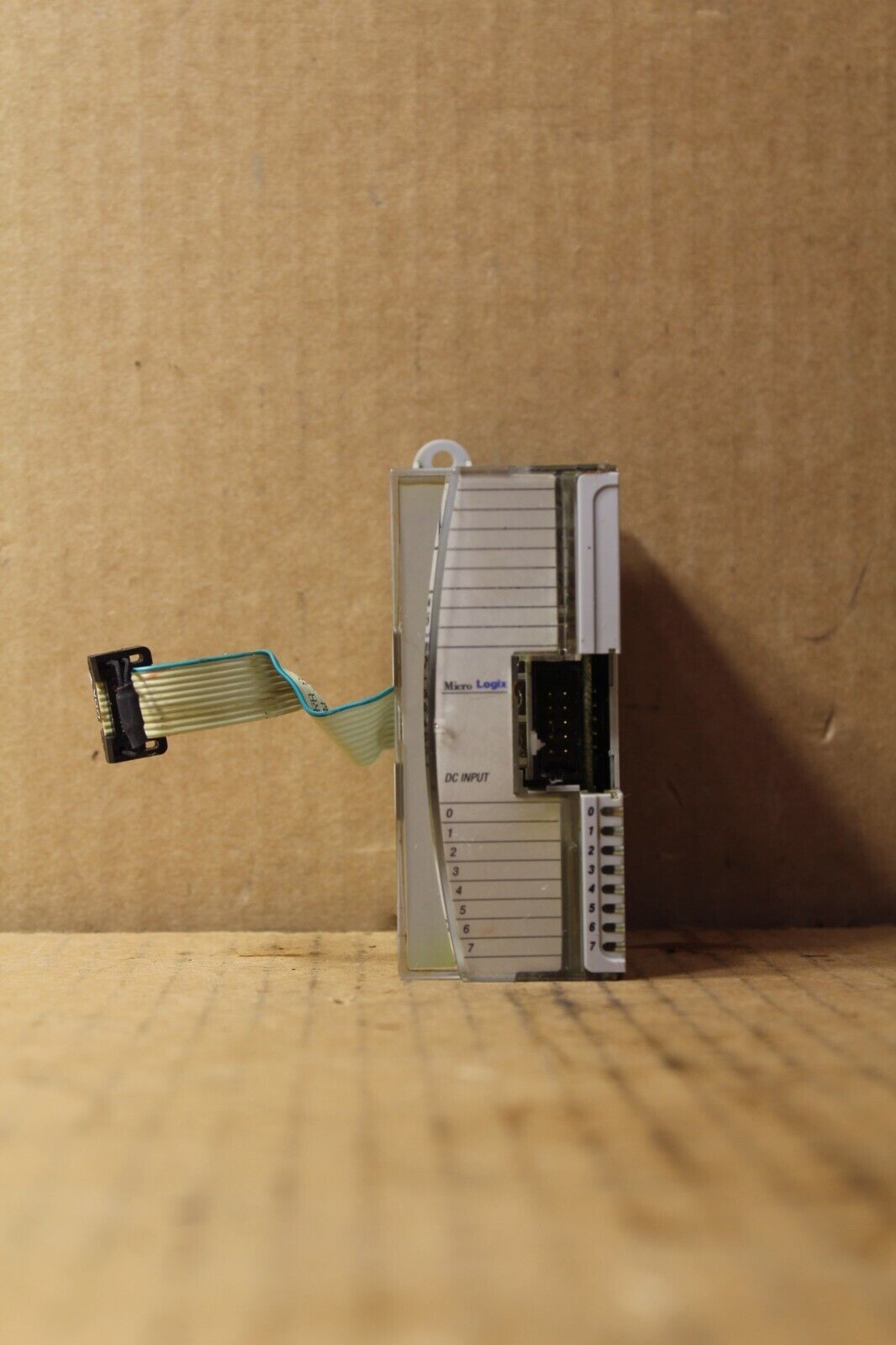 Allen-Bradley 1762-IQ8 MicroLogix 8 Pt. 24VDC Sink/Source Output Module