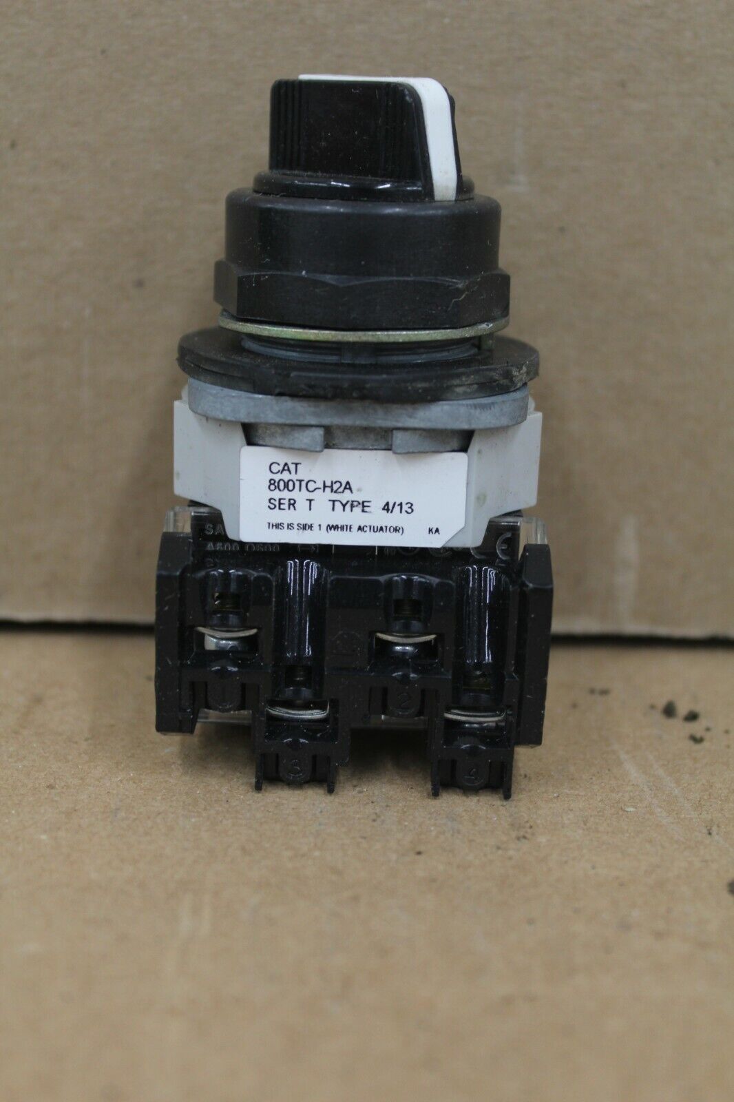 Allen Bradley 800TC-H2A Switch