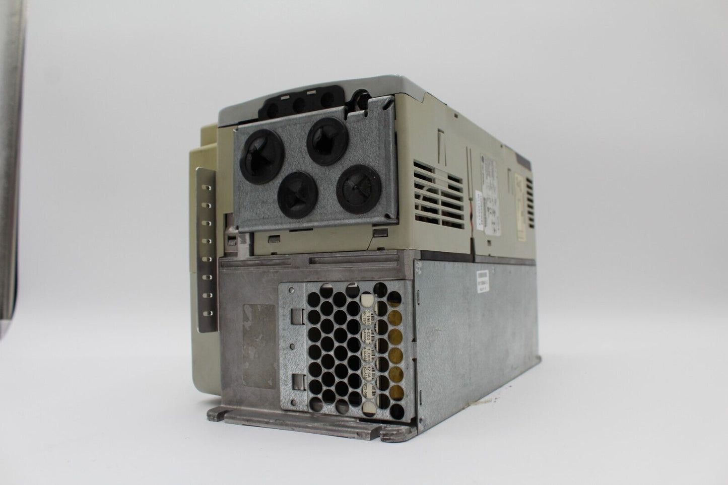 Allen-Bradley 20DD011A0NYYACANE PowerFlex 700s 3-Phases AC Drive (Broken Screen)