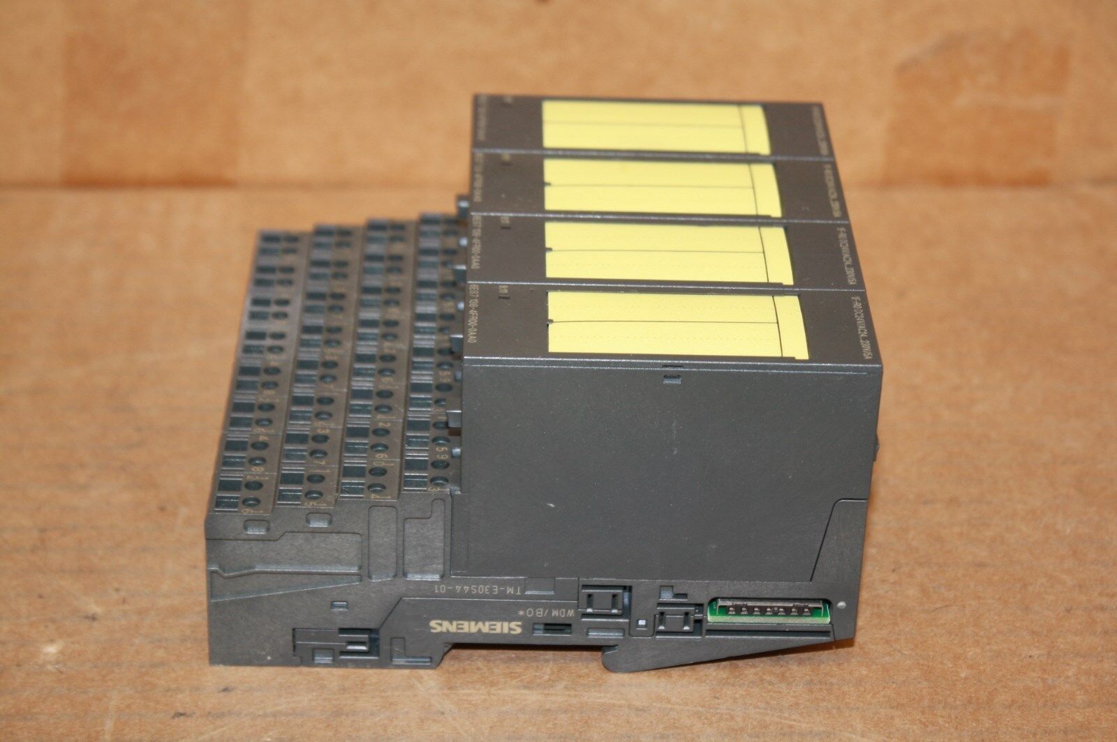 SIEMENS 6ES7 138-4FR00-0AA0 POWER MODULE W/ 6ES7 193-4CG20-0AA0 BASE