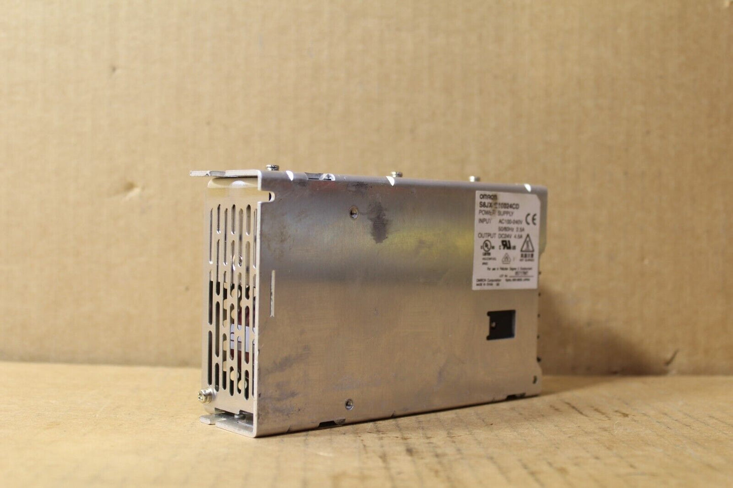 Omron S8JX-G10024CD Power Supply