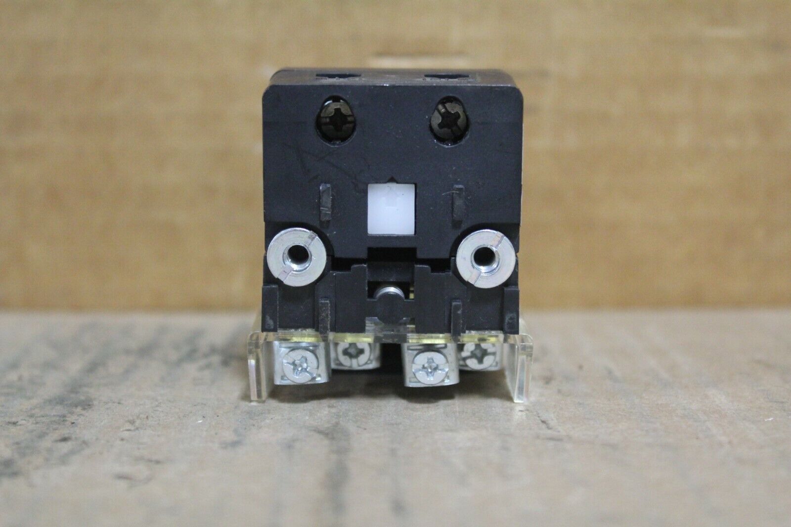 Allen Bradley 800T-QTH2B Blue Push Button With Bezel