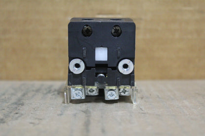 Allen Bradley 800T-QTH2B Blue Push Button With Bezel