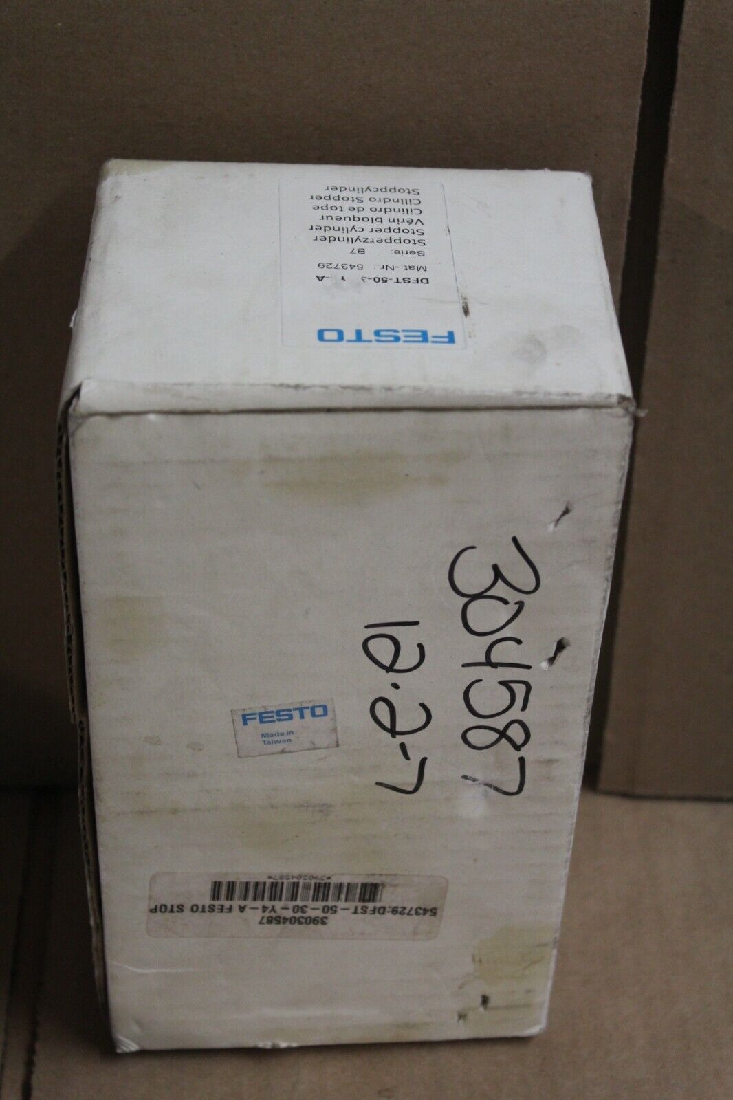 Festo DFST-50-30-Y4-A Cylinder