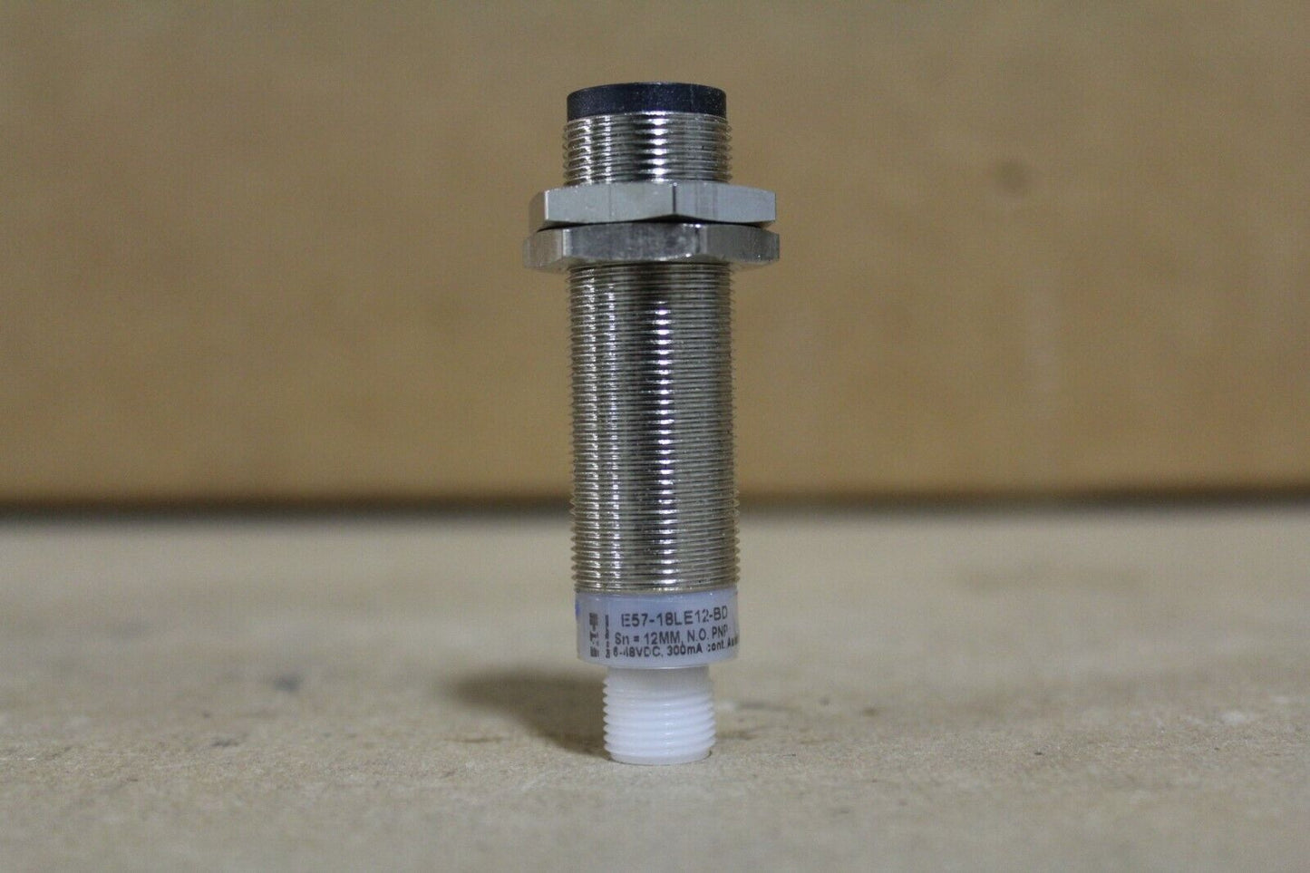 Culter-Hammer E57-18LE12-BD Prox Switch