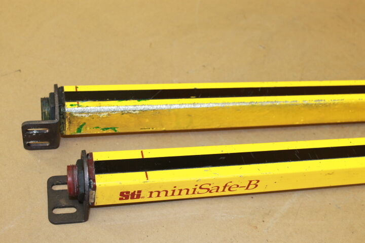 STI MS4328BB LIGHT CURTAIN TRANSMITTER & RECEIVER