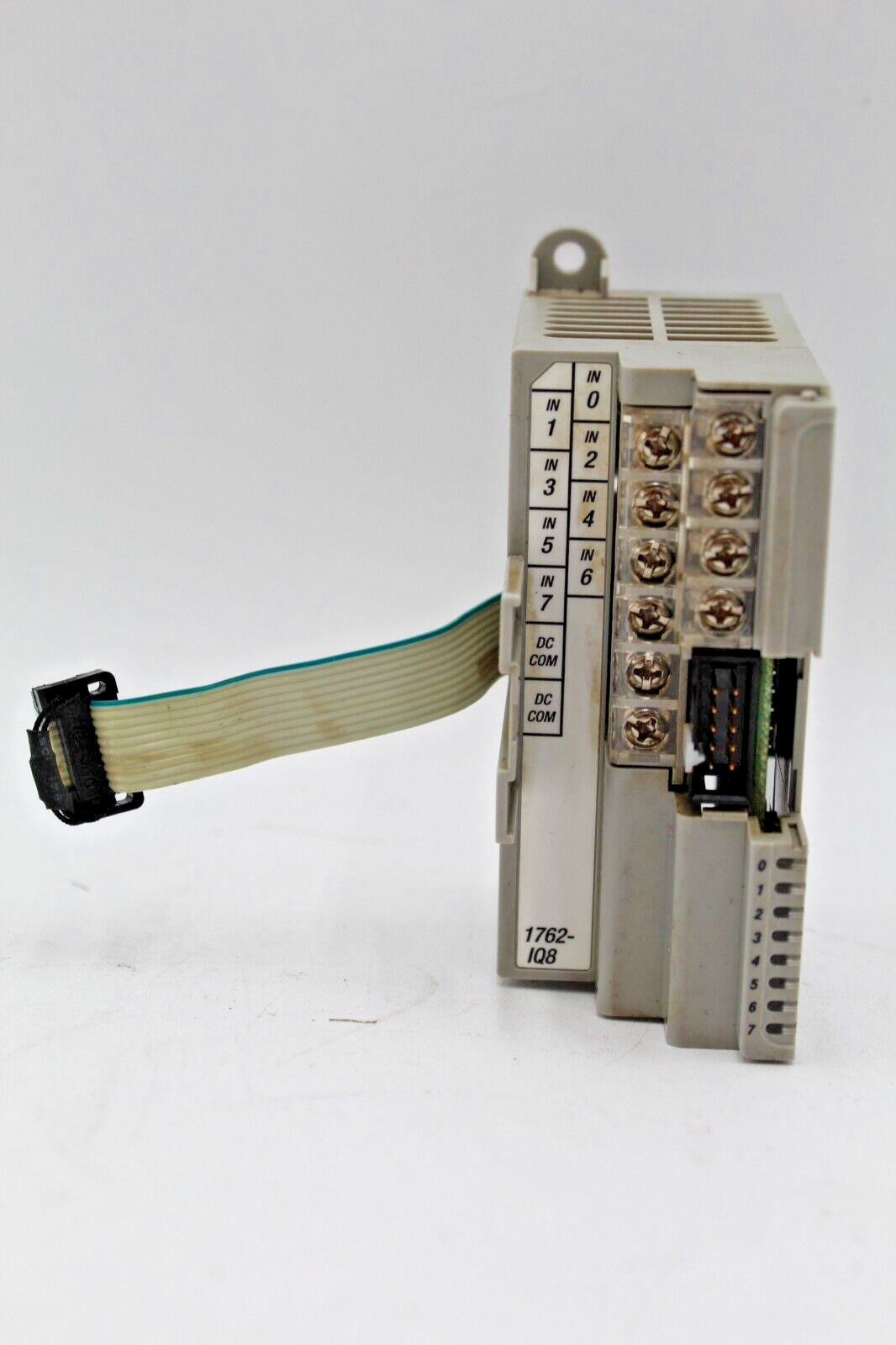 Allen-Bradley 1762-IQ8 MicroLogix 8 Pt. 24 VDC SINK/SOURCE Input Module *No Door