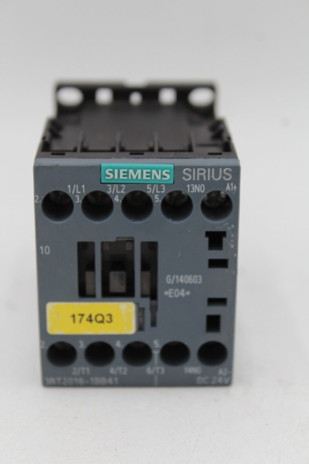 Siemens 3RT2016-1BB41 Contactor