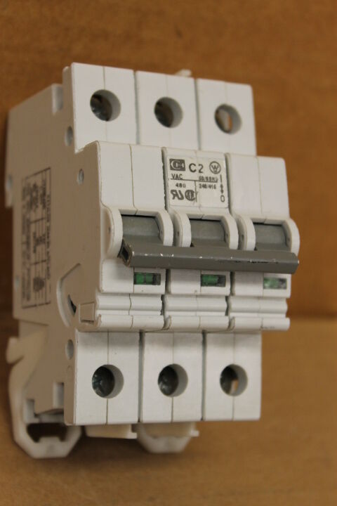 CUTLER-HAMMER SPCL3C02 CIRCUIT BREAKER