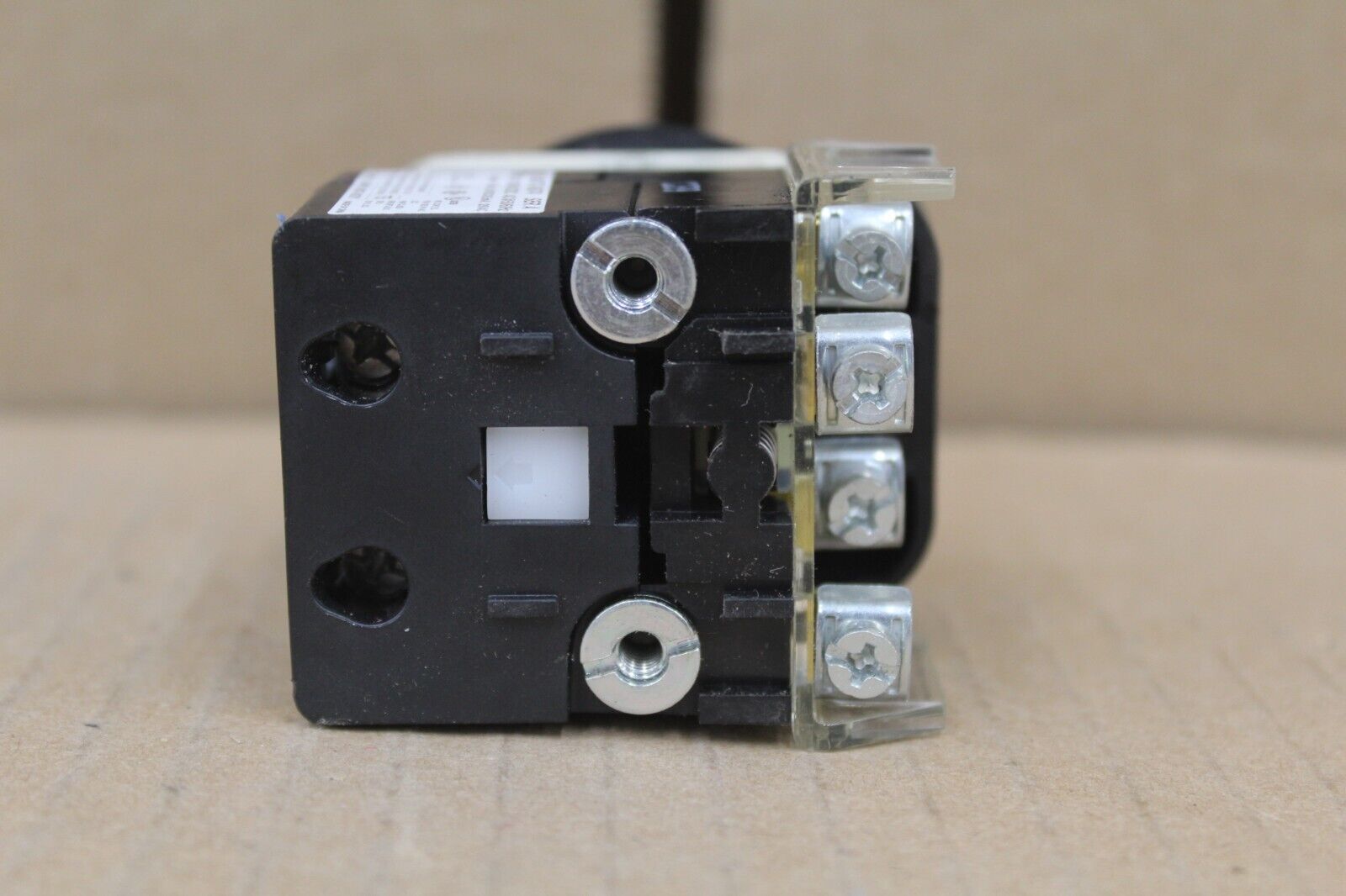 Allen Bradley 800T-QBH2A Amber Push Button