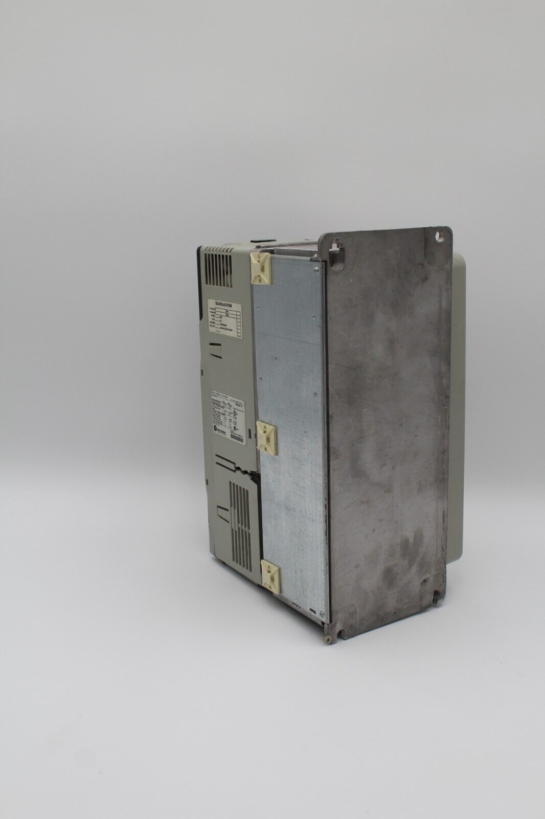 Allen-Bradley 20DD011A3EYYACABE PowerFlex 700s 3-Phase AC Drive (No Cover)