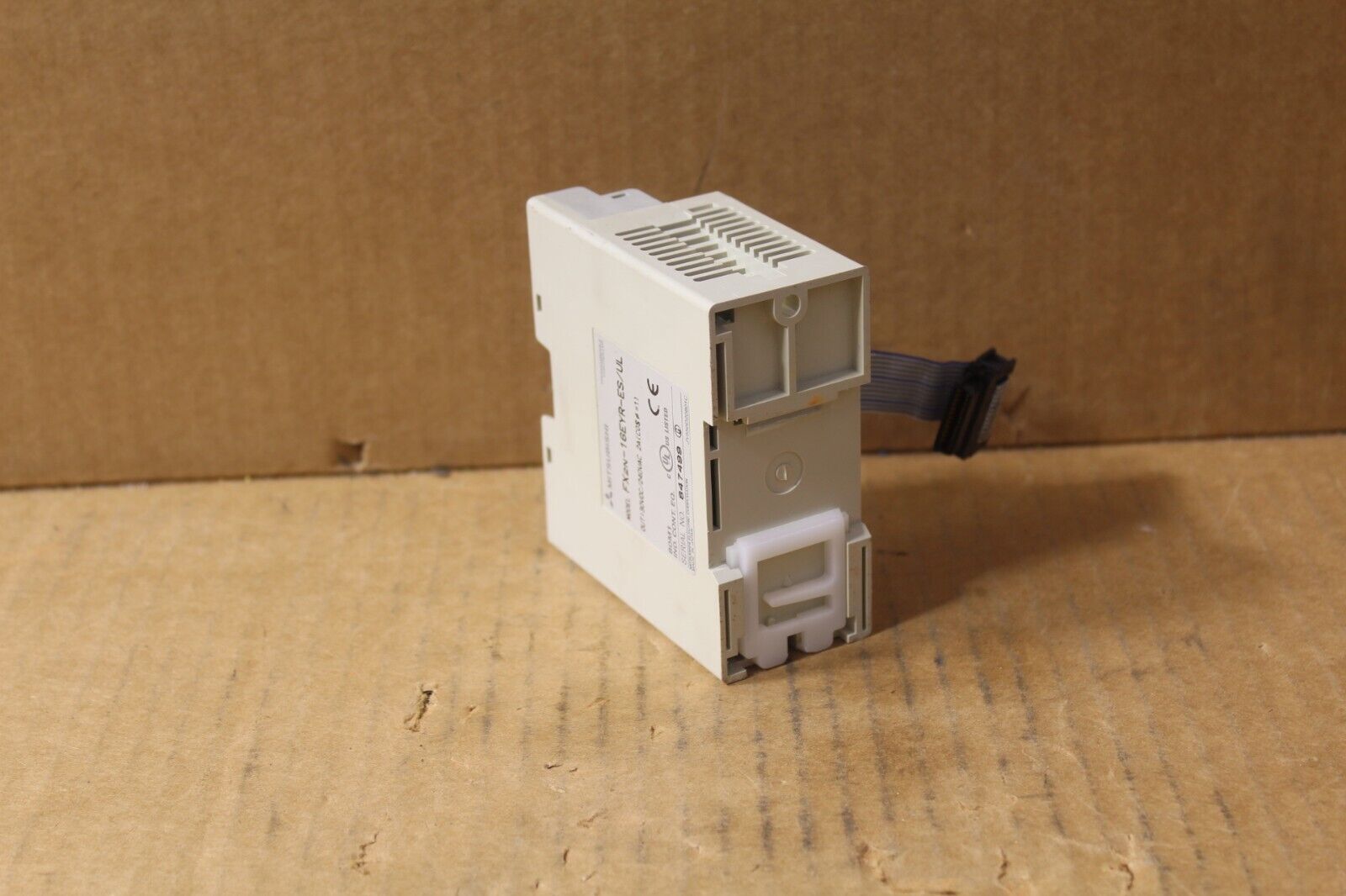 Mitsubishi FX2N-16EYR-ES/UL Programmable Controller (No Front Cover)