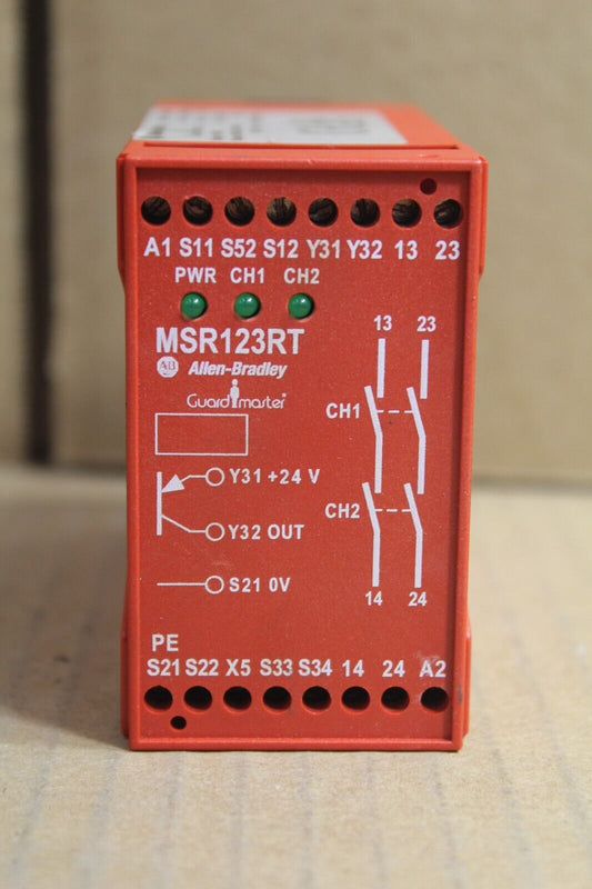 Allen Bradley 440R-J23104 Safety Relay