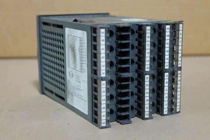 Eurotherm 2404/CC/VH/D4/R4/D5/RF/XX/YM/XX/ENG/AS248 2404 Controller