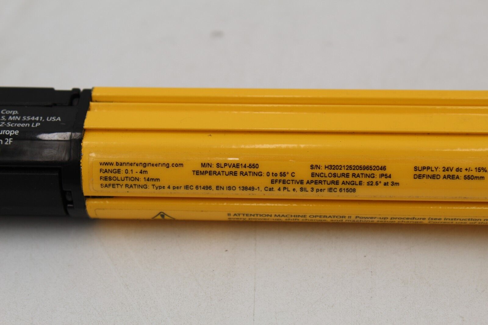 Banner SLPVAE14-550 EZ-Screen Low Profile Basic Emitter