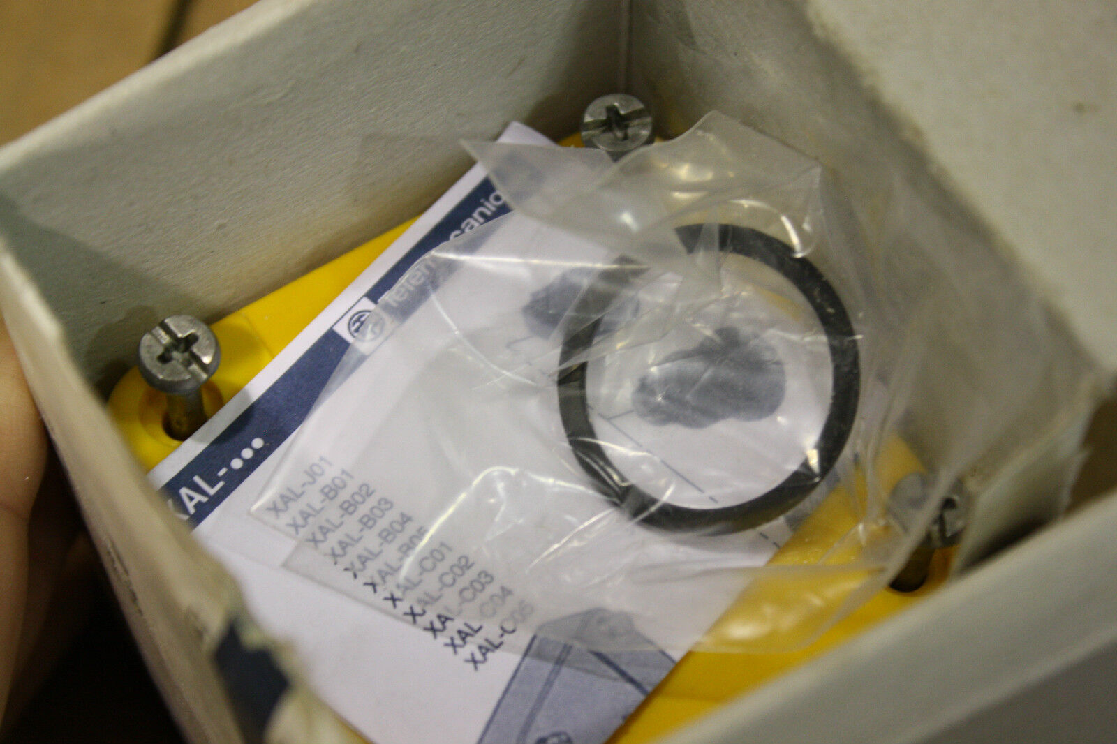 TELEMECANIQUE XALJ01 CONTROL STATION