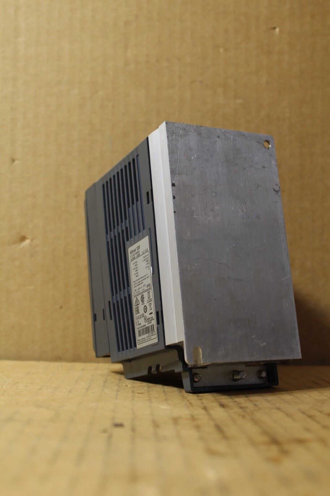 Schneider Electric ATV320U04M2C Frequency Converter