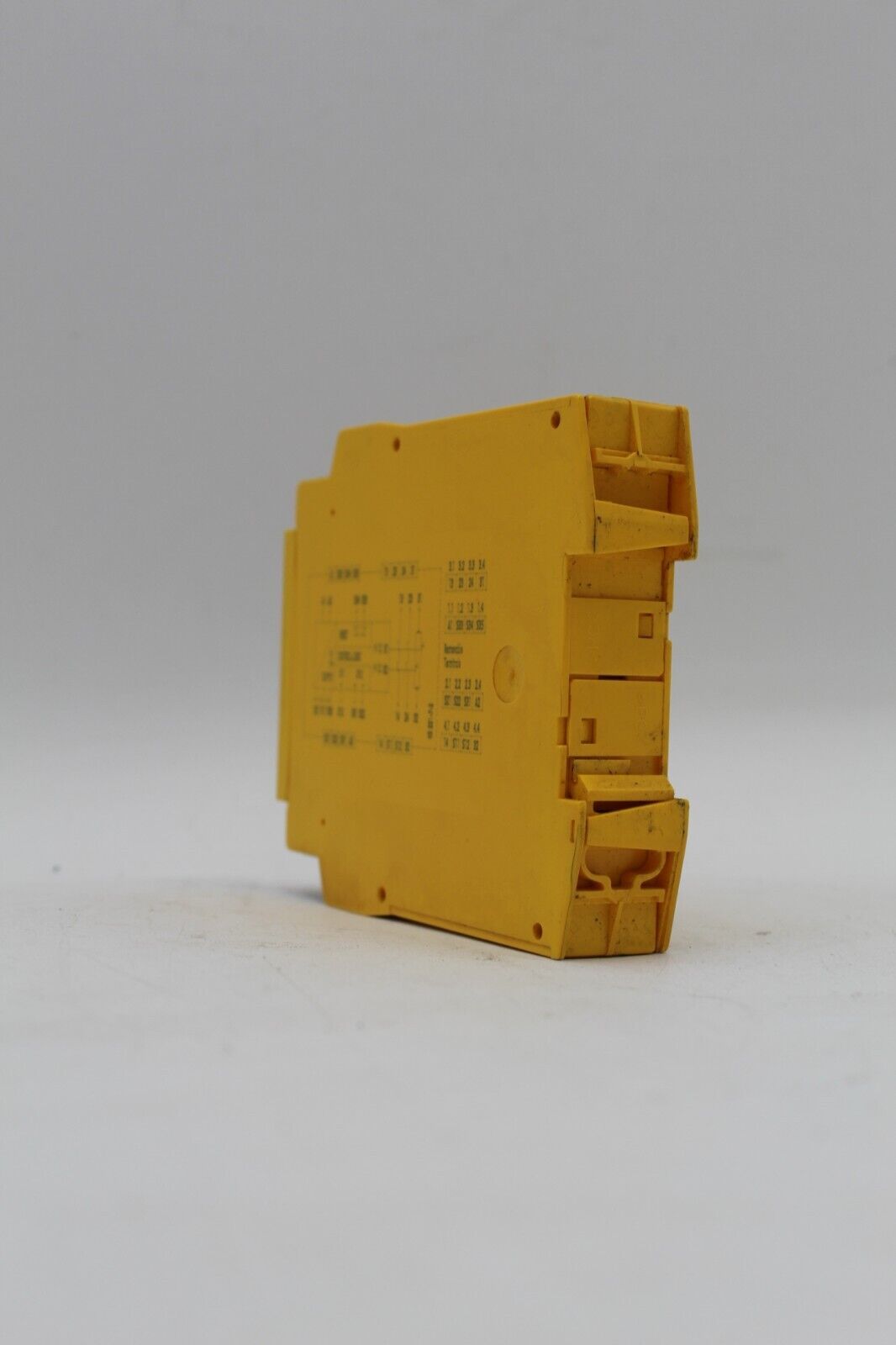 SICK UE48-20S3D2 Safety Relay