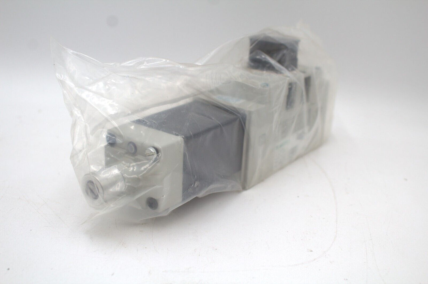 Numatics I23SA400R072L61 Pneumatic Valve