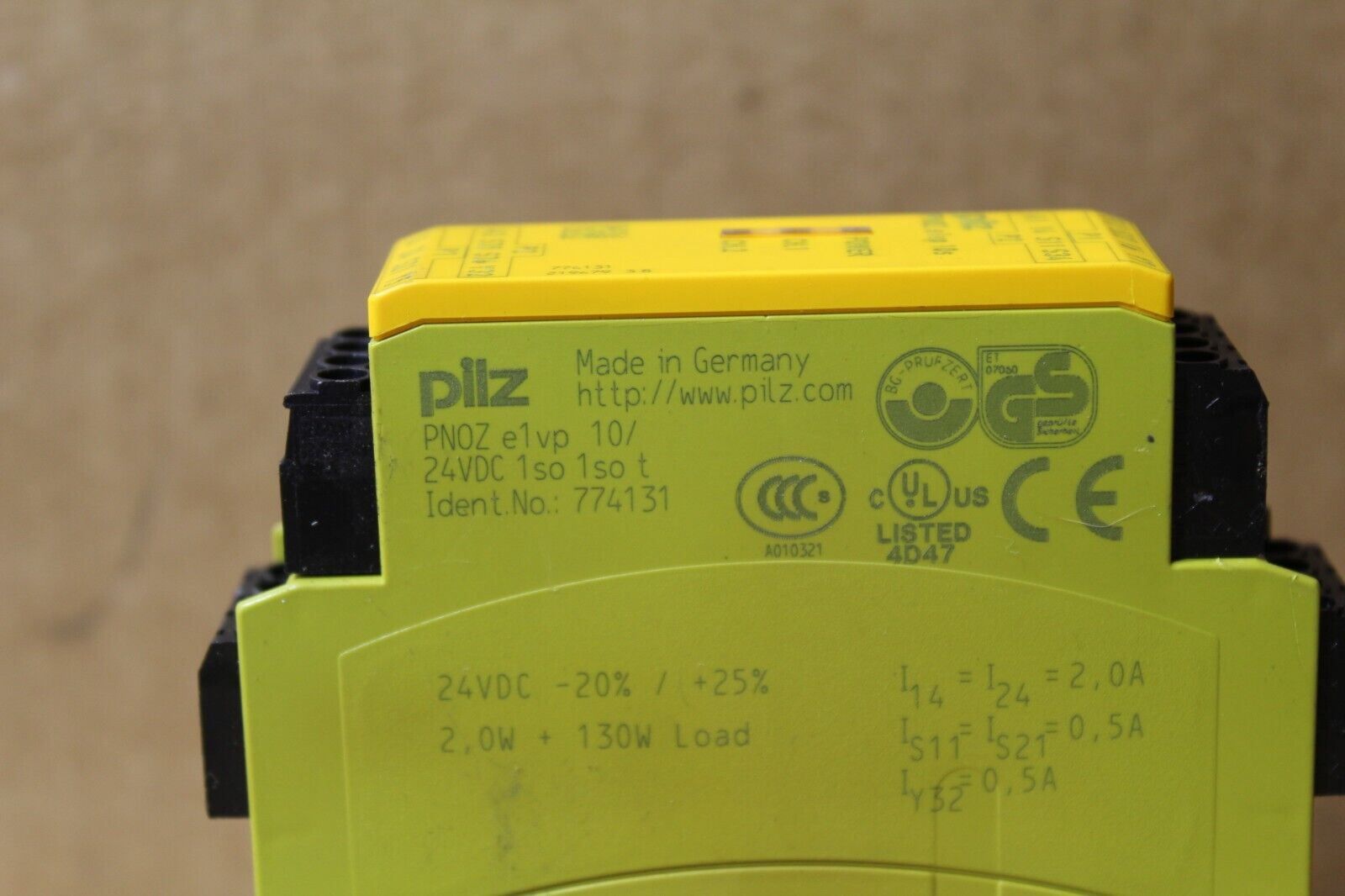 Pilz PNOZ-elvp-10/24VDC 1so1so T (774131) Safety Switch