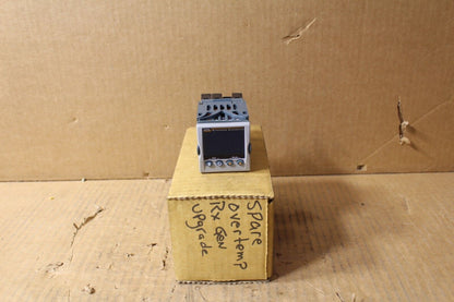 Eurotherm 3216I/FM/VH/RRXX/R/4XL/S/ENG/ENG F0956  Temperature Controller