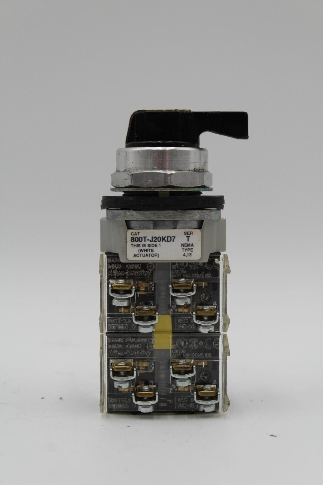 Allen-Bradley 800T-J20KD7 3-Position Selector Switch