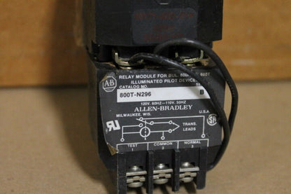 Allen-Bradley 800T-PBT16 Illuminated Push Button Green with 800T-N296