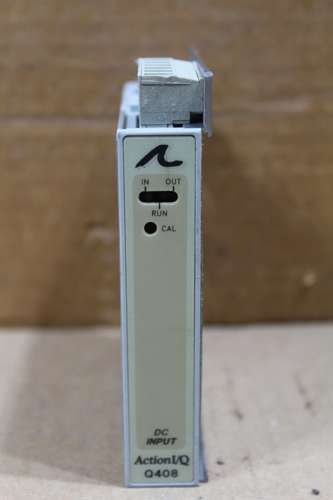 Action Instruments Q408-A000 DC Input 