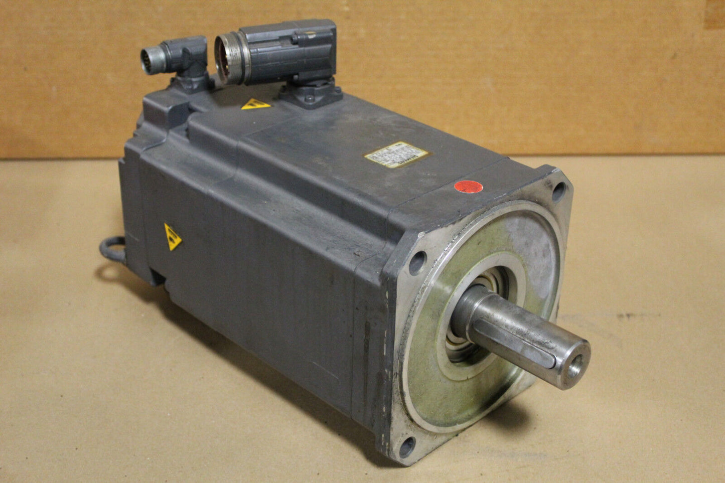 SIEMENS 1FK7105-5AC71-1GB3-Z SERVO MOTOR