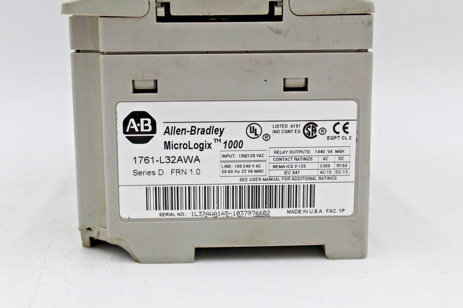Allen-Bradley 1761-L32AWA MicroLogix 1000 Controller (Broken Corners)