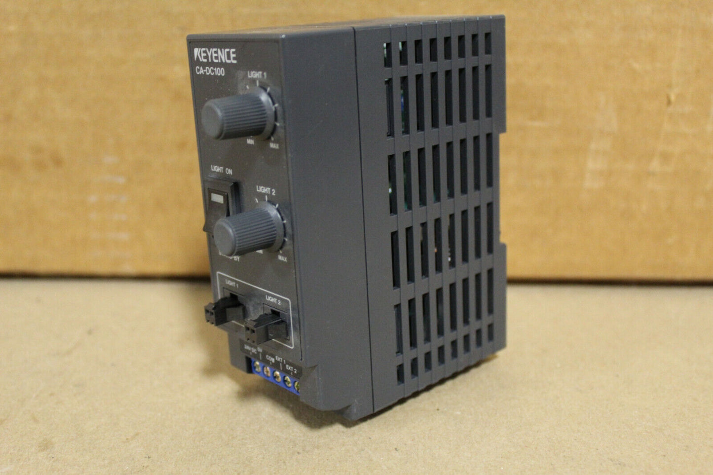 Keyence CA-DC100 Power Supply & Illuminator LED