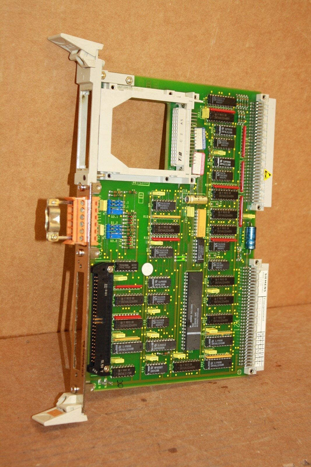 SIEMENS 6FX1121-2BB02 INTERFACE MODULE with 6FX1134-2BC01 I/O MODULE
