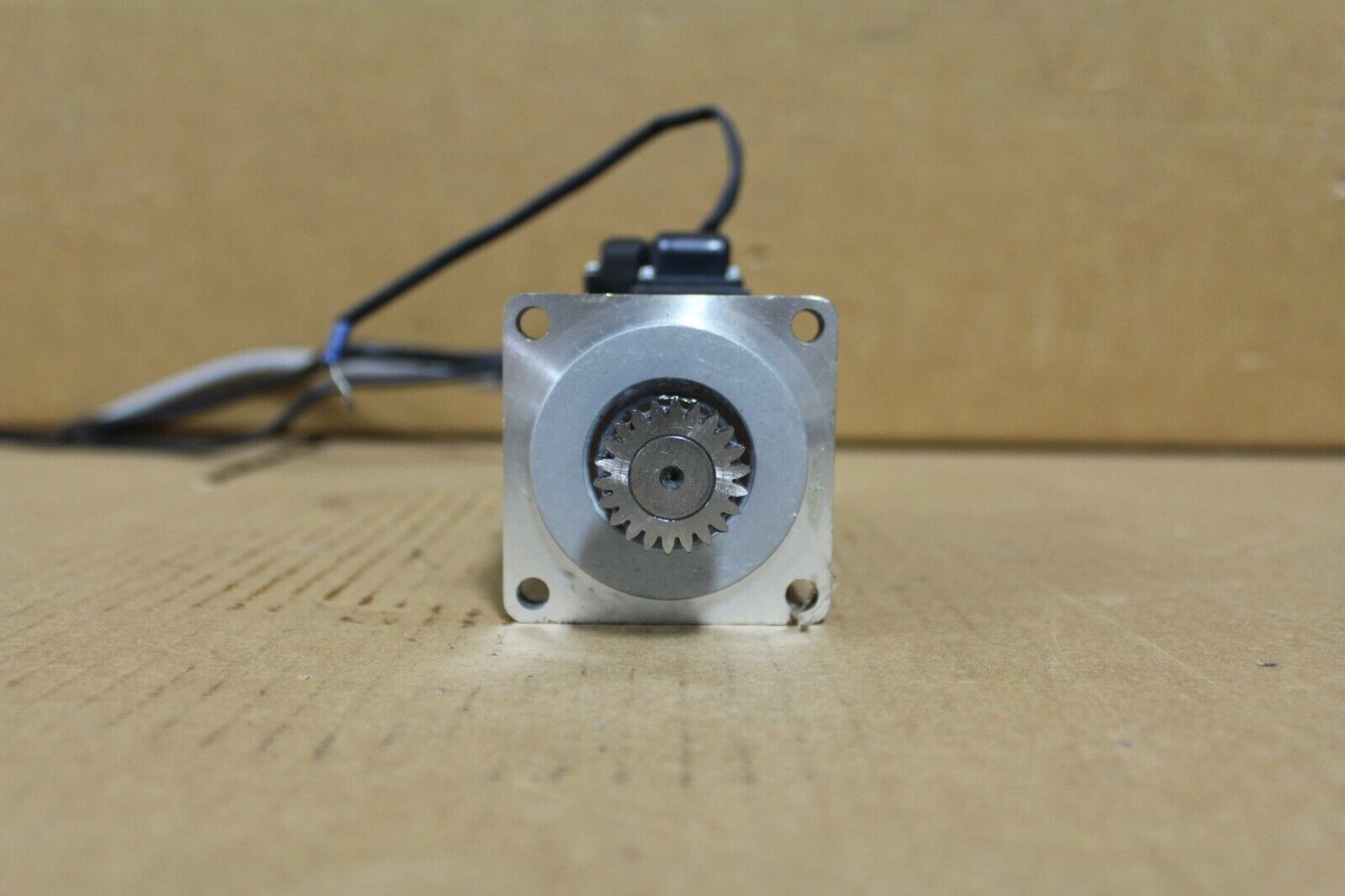 Berger Lahr HF-KP43BJ-S13 Servo Motor