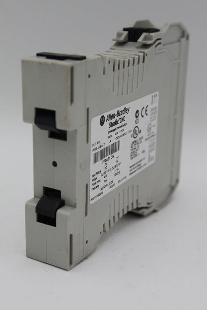 Allen-Bradley 1783-US05T Stratix 2000 Unmanaged Ethernet Switch