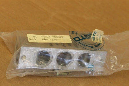 FESTO CAB-1/4 MANIFOLD BASE 5829
