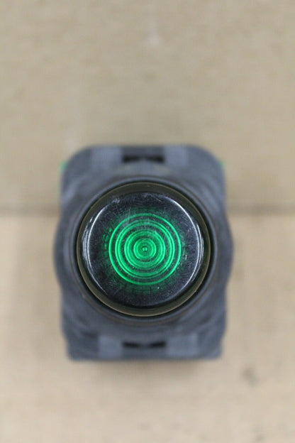 Allen Bradley 800H-QRBH2AAP Green Push Button