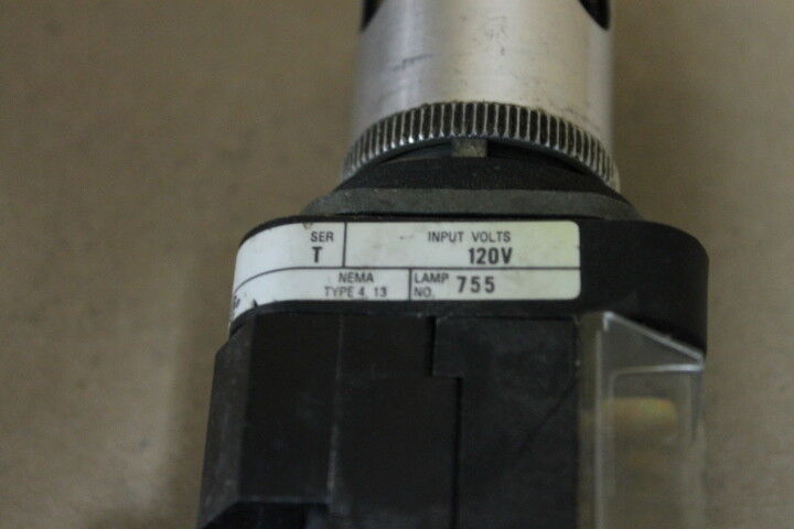 Allen-Bradley 800T-PBT16 Illuminated Push Button Blue with 800T-N296 & Bezel