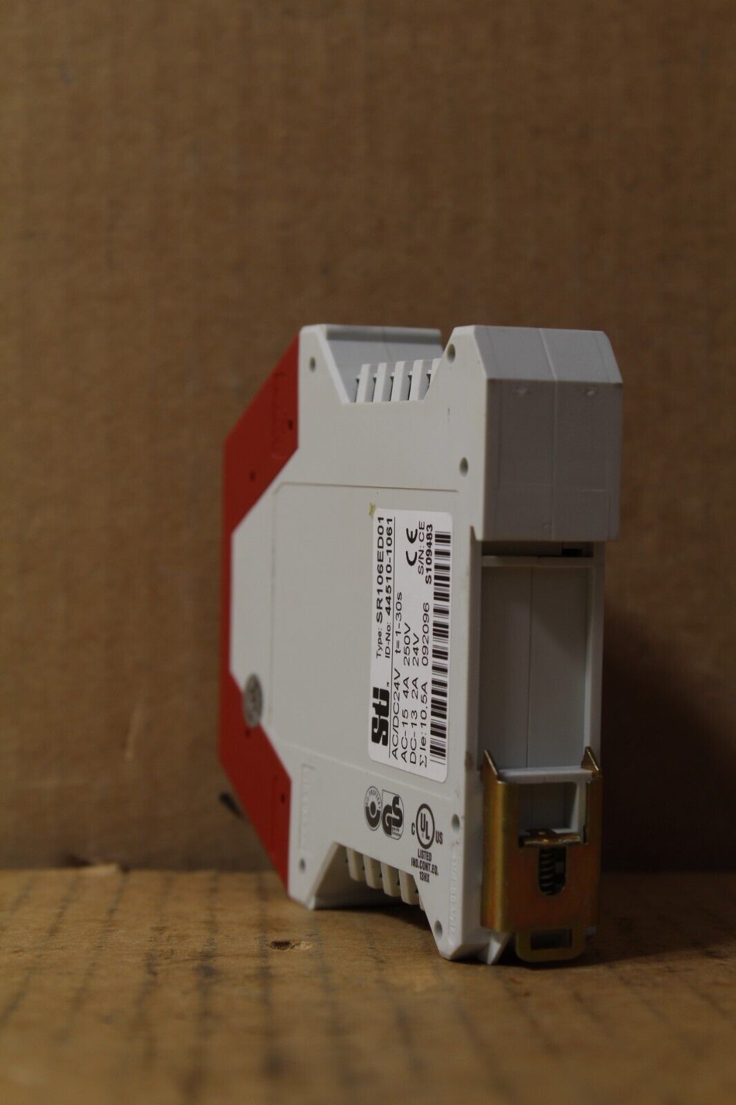 Sti SR106ED01 Safety Relay