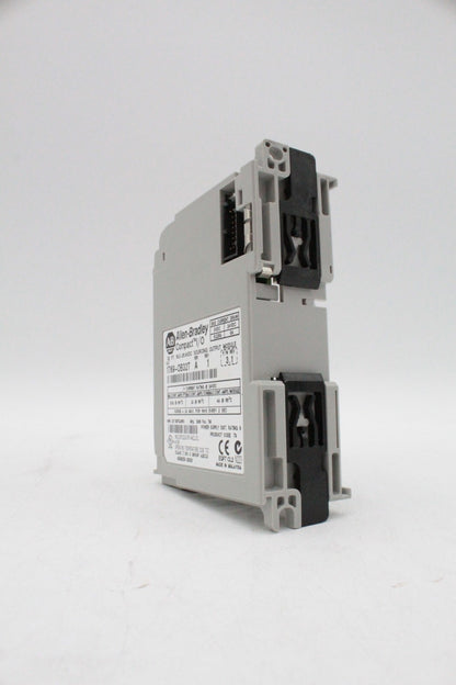 Allen-Bradley 1769-OB32T Compact I/O 32 Pt. Sourcing Output Module