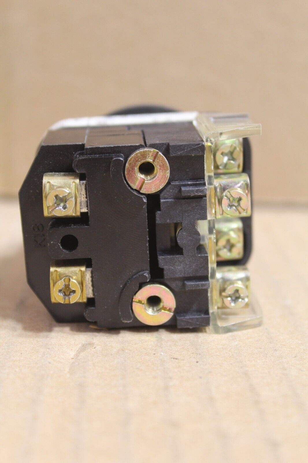 Allen Bradley 800T-PAH16G Green Push Button