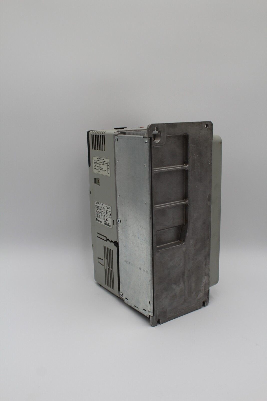 Allen-Bradley 20DD011A3EYYACABE PowerFlex 700s 3-Phase AC Drive (No Controller)