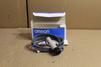 Omron E3F2-DS30C4 Proximity Switch Sensor