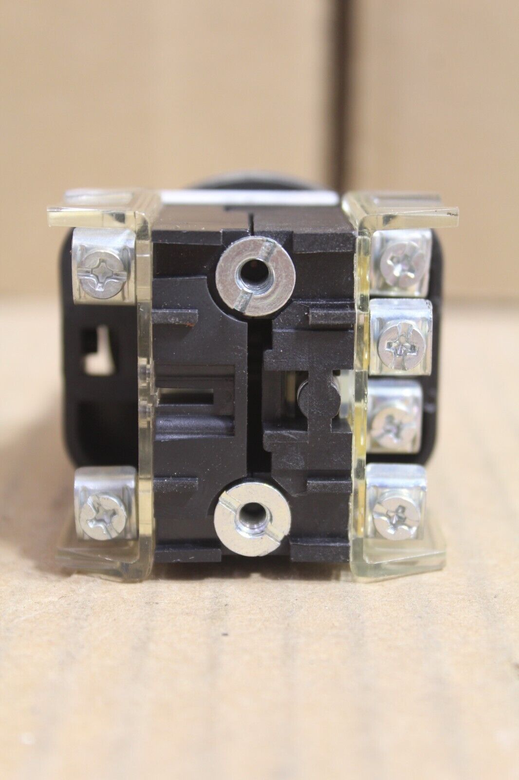 Allen Bradley 800T-QBH24W White Push Button