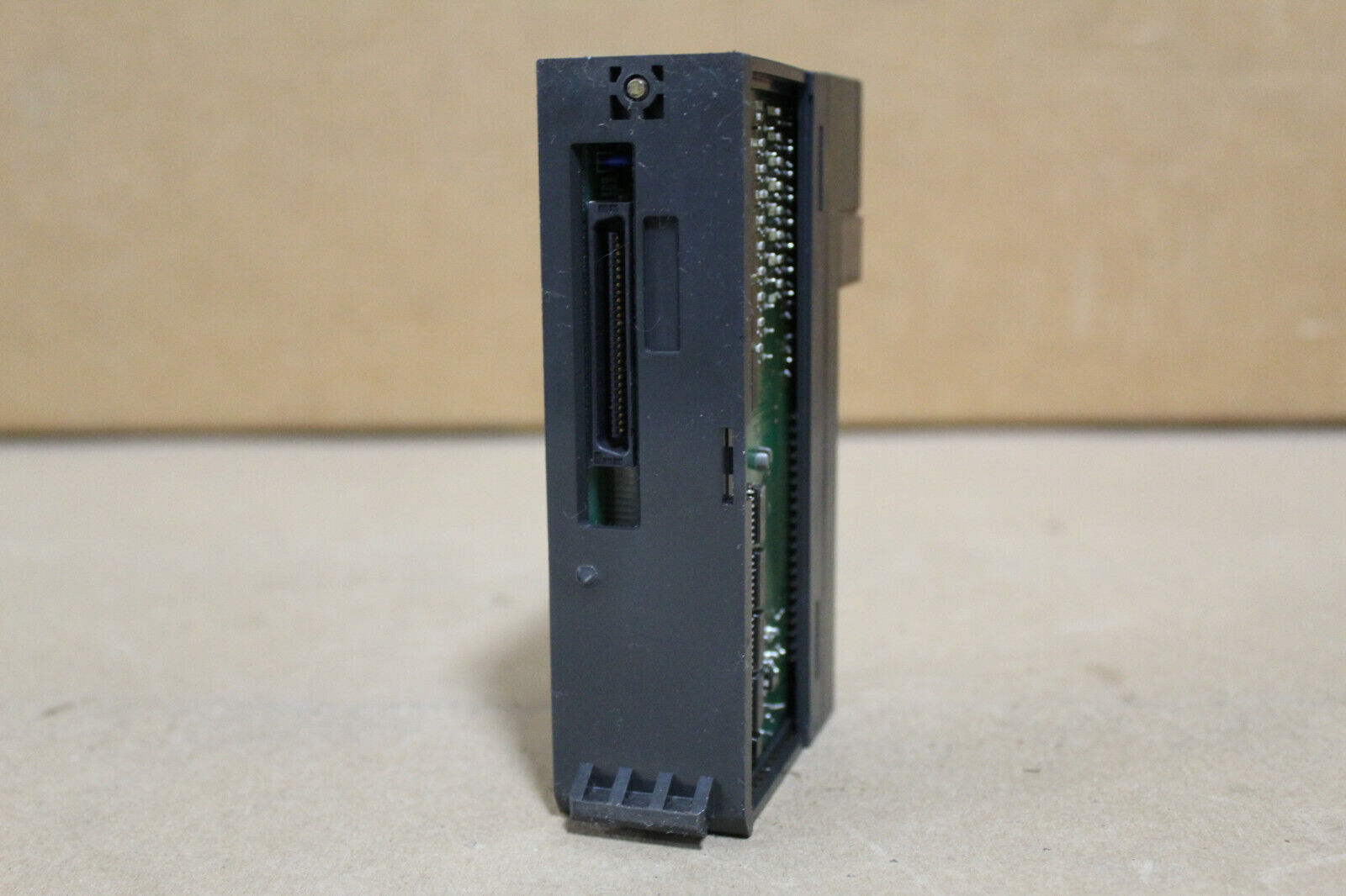 Mitsubishi A1SH42 Input / Output Unit